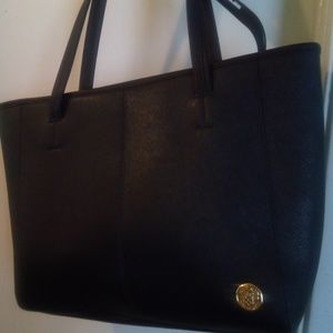 Vince Tote 1 HR Sale